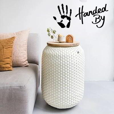 handed-by_banner